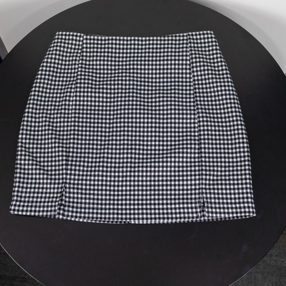 Eyeshadow Gingham Mini Skirt